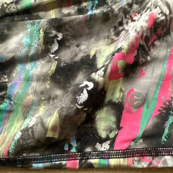 Lululemon Abstract Tank Top - Picture 3 of 3